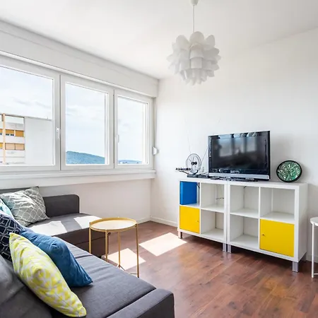 Comfortable With Great And Sea View