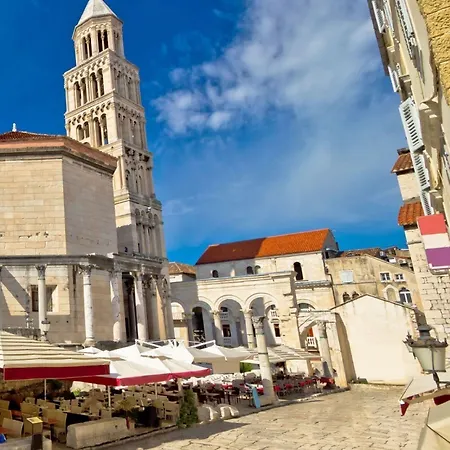 Comfortable With Great And Sea View 公寓 *