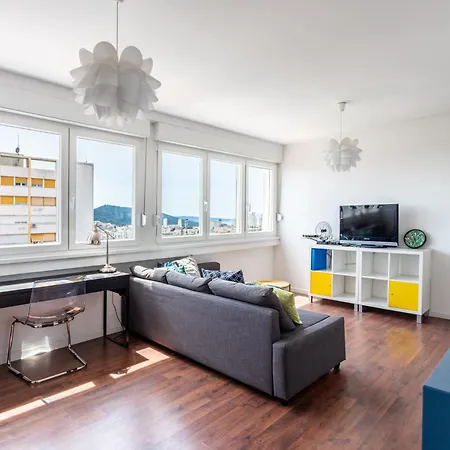 Apartment Comfortable With Great And Sea View *