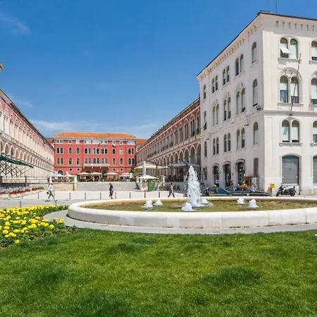 Comfortable With Great And Sea View *