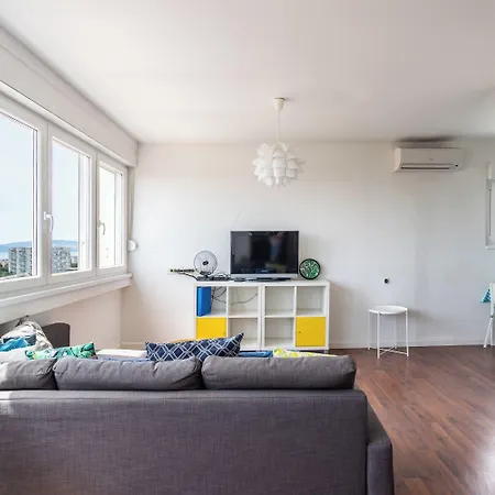 公寓 Comfortable With Great And Sea View 斯普利特
